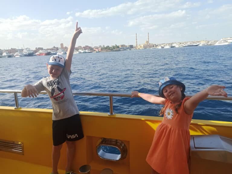 img-ff86aefbaf8456d7ea36991a5566914e-v