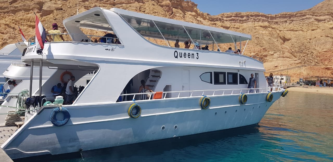 Наем на яхта в Шарм (частна, за цял ден)