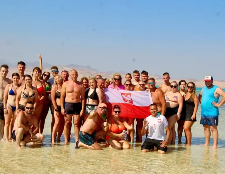 storage_emulated_0_Android_data_com.fawazapp.instadown2_files_DCIM_6AXGP0495D469590922_18294590713225617_2065278275824709094_n-1024x688